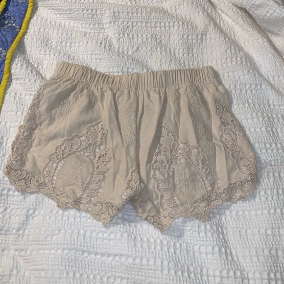 Dressy shorts - Picture 2 of 2